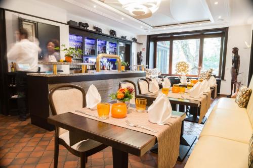 مطعم, Restaurant-Hotel Haus Mühlenbrock in شيرمبيك