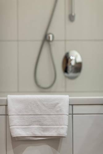 Active by Leitner's - image 3