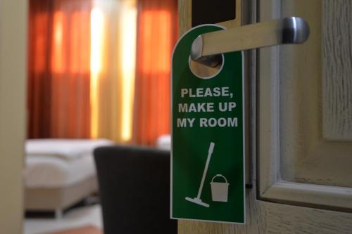 Yerevan Deluxe Hotel - main image
