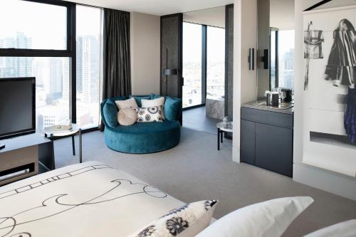 Crown Metropol Melbourne – Melbourne, GA