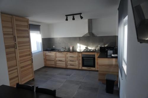 Facilities, Trivial Pisao - Casa de Ferias, para a sua Familia in Raposeira