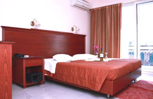 Double or Twin Room - Acropolis View image 6