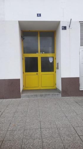 Studio Apartman Marija in ทรึนเย