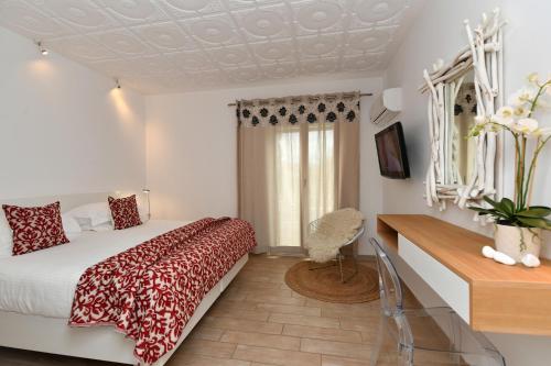 Apollon Boutique Hotel - image 14