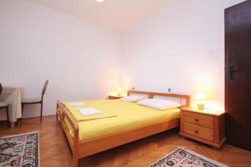One-Bedroom Apartment with Terrace and Sea View room in Apartments with parking space Orebic Peljesac - 4546