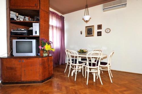 Apartments with WiFi Split - 6079 - image 4