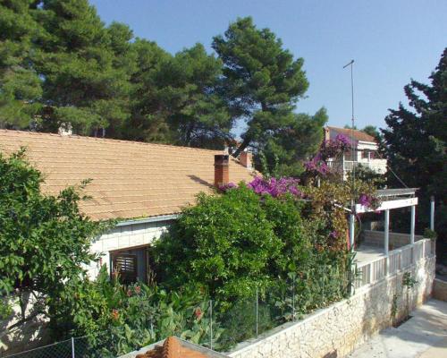 Apartments by the sea Sumartin Brac - 758
