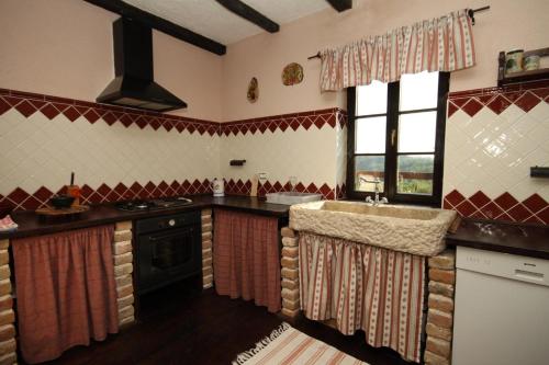 Luxury villa with a swimming pool Skrapi, Central Istria - Sredisnja Istra - 7524