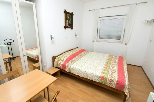 Apartments by the sea Duce Omis - 7576 - main image