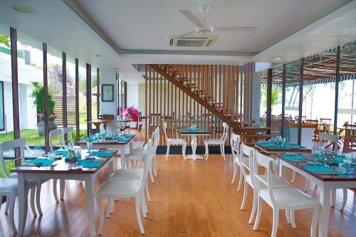 A Hotelcom Holiday Villa Pantai Indah Bintan Villa