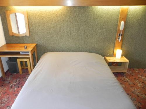 Studio (2/4 Adults) with Double Bed