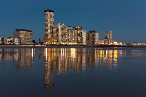 Beachrooms Pier 7 - image 3