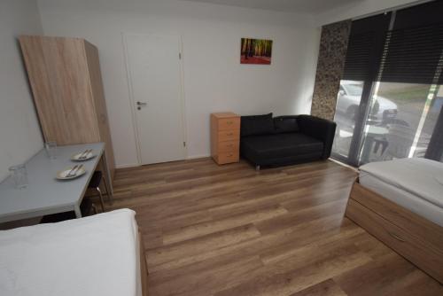 Apartment Stuttgart Kaltental 1.7km von Sonnenberg entfernt