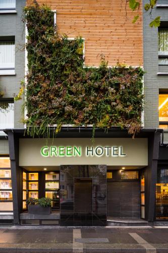 Green Hotel