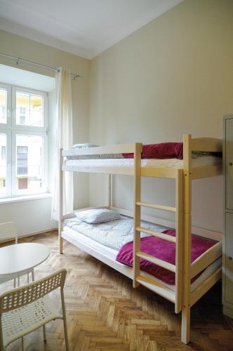Hollywood Hostel