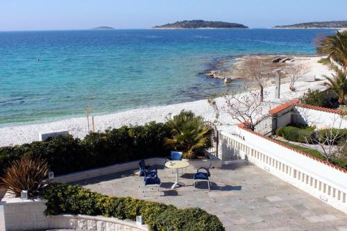 Family friendly apartments with a swimming pool Rogoznica - 7557 - image 14