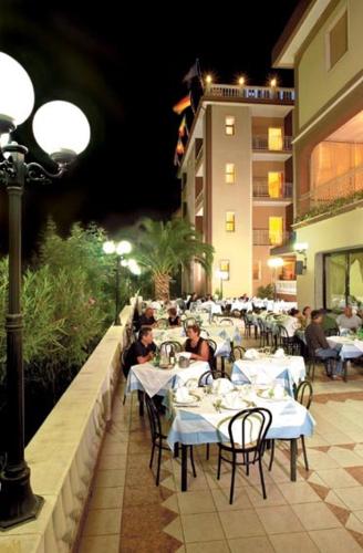 Hotel Ristorante la Siesta in Pietrapaola
