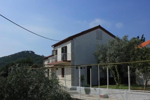  Apartment Preko 8472b, Ferienwohnung in Poljana