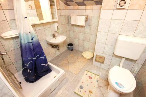 Apartments by the sea Trpanj, Peljesac - 3162