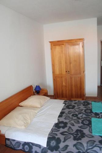  Triple Room Jakisnica 4076b in Lun