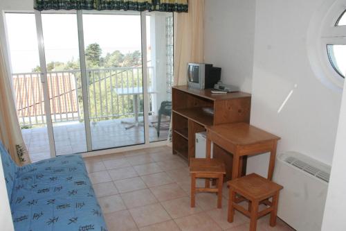  Triple Room Jakisnica 4076g in Lun
