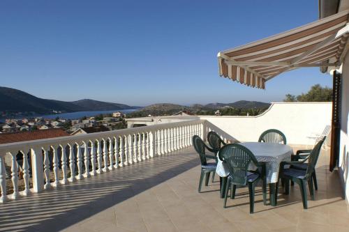 Apartments with a parking space Grebastica Sibenik - 4311