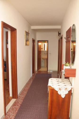 Apartments with a parking space Zrnovska Banja Korcula - 4426 - image 10