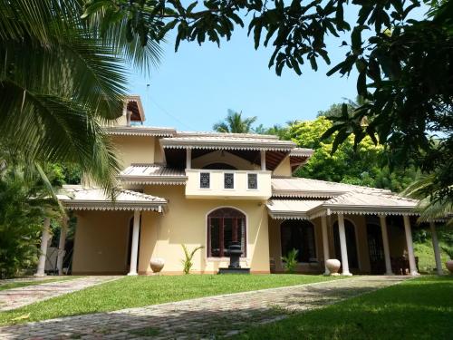 

AC Villa 250 m to beach