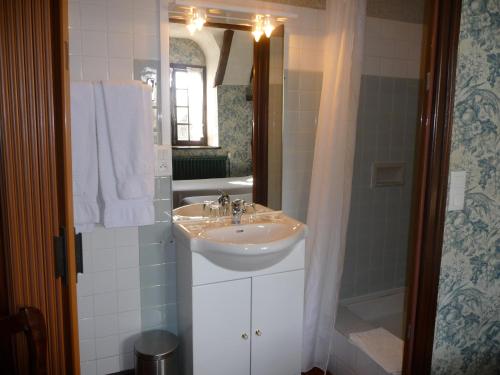 Logis Hotel et restaurant Auberge Le Ratelier - image 4