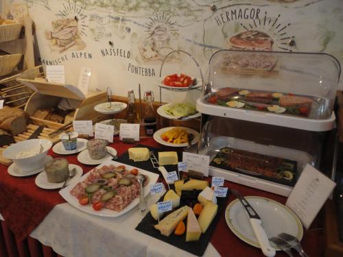 Essen und Erfrischungen, Hotel Schloss Lerchenhof in Hermagor