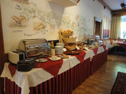 Essen und Erfrischungen, Hotel Schloss Lerchenhof in Hermagor