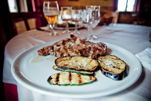 餐飲選擇, Hostatgeria Sant Jaume in 貝尼法薩波布拉