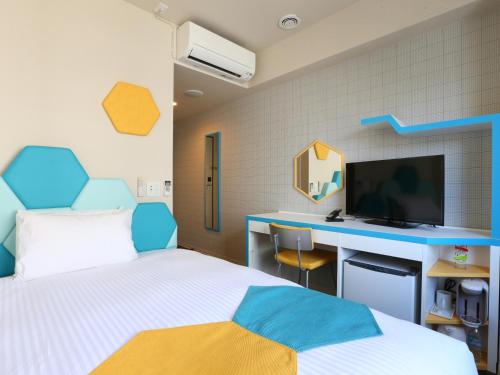 room detail thumbnail 1