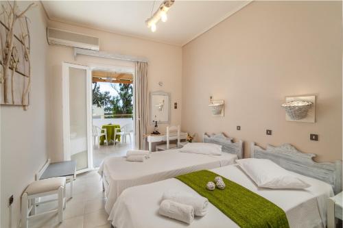 Amaryllis Hotel Amaryllis Hotel is conveniently located in the popular Perissa area. Offering a variety of facilities and services, the property provides all you need for a good nights sleep. Service-minded staff wi