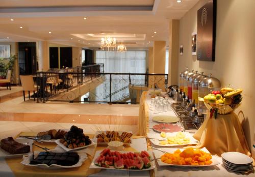 Restoran, Ambassador Hotel in Addis Ababa
