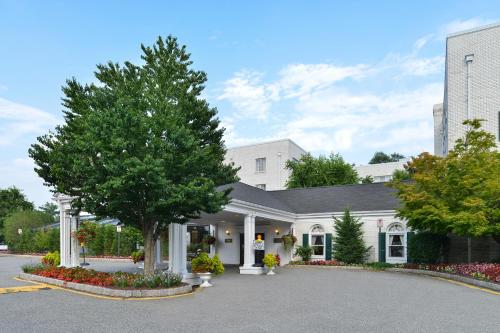 The Madison Hotel - image 6