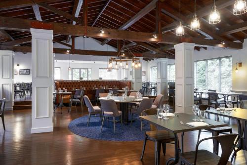 Novotel London Stansted Airport - image 13