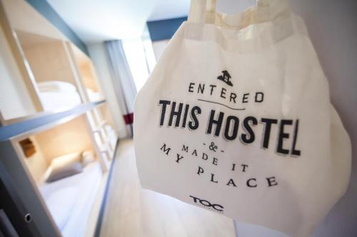 Toc Hostel Madrid - image 2