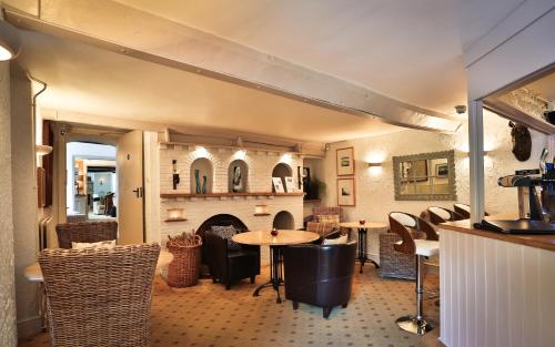 Combe House Hotel in Dodington