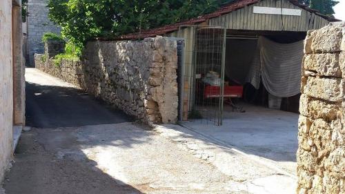 Apartments by the sea Jelsa Hvar - 11319 - image 5