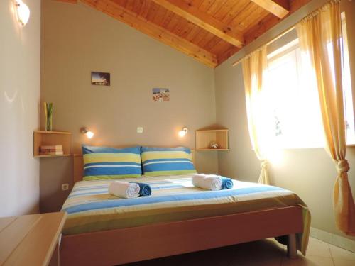  Apartment Zaton Mali 12120b in Soline