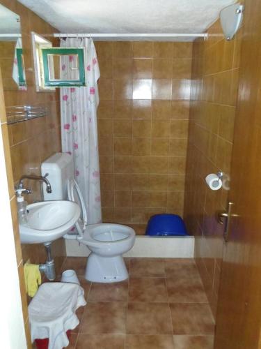 Holiday house with a parking space Bol Brac - 12604 - image 2