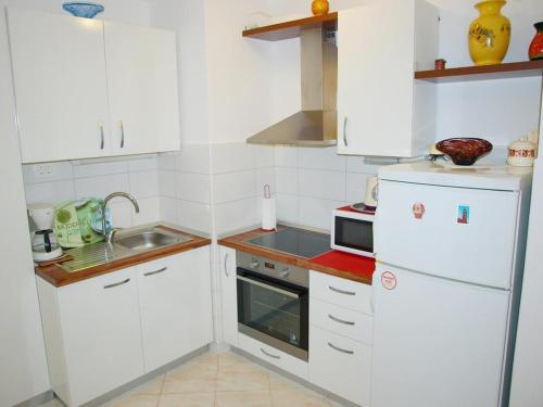 Apartments by the sea Split - 12647, Split (photo 9)
