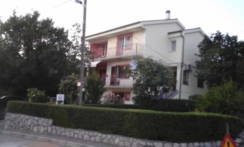 Apartments with a parking space Smrika Kraljevica - 12670
