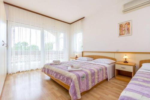 Apartments Nevija in Liznjan
