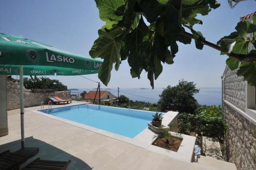 Family friendly house with a swimming pool Mlini Dubrovnik - 12828