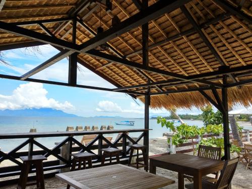 Restorāns, Amrita Maumere Resort in Waigete