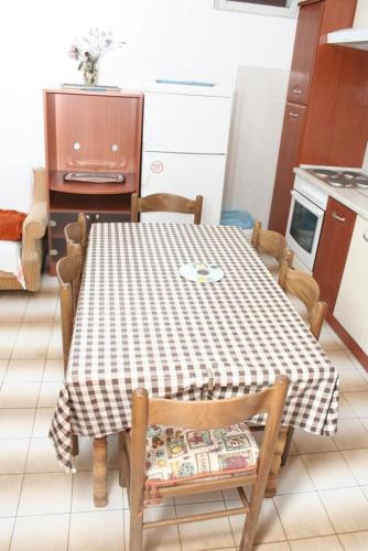Two-Bedroom Apartment with Terrace and Sea View image 2