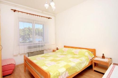 Two-Bedroom Apartment with Terrace and Sea View image 1