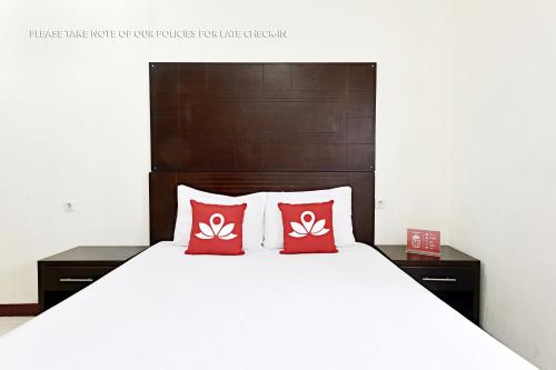 ZEN Rooms Kuningan Tiong